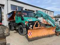 Unimog z osprzętem zimowym