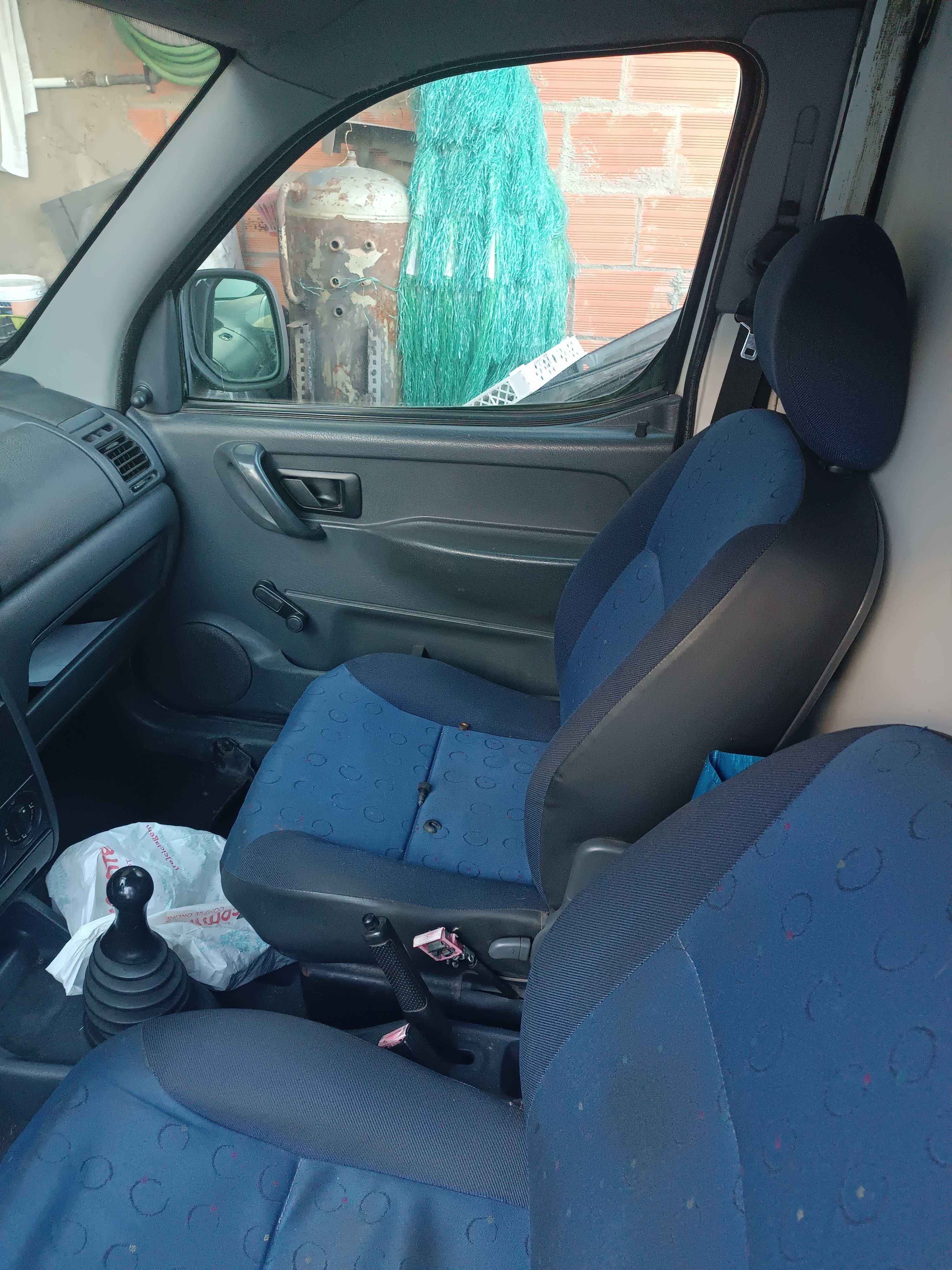 Citroen Berlingo com frio