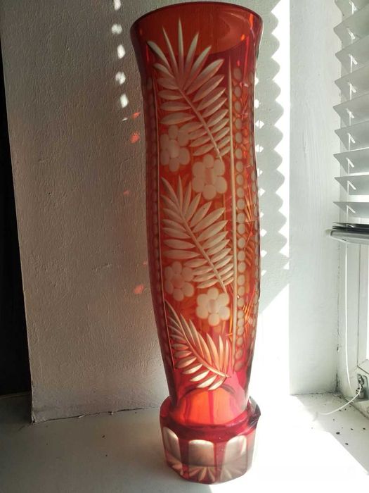 Ваза для цветов рубиновое стекло