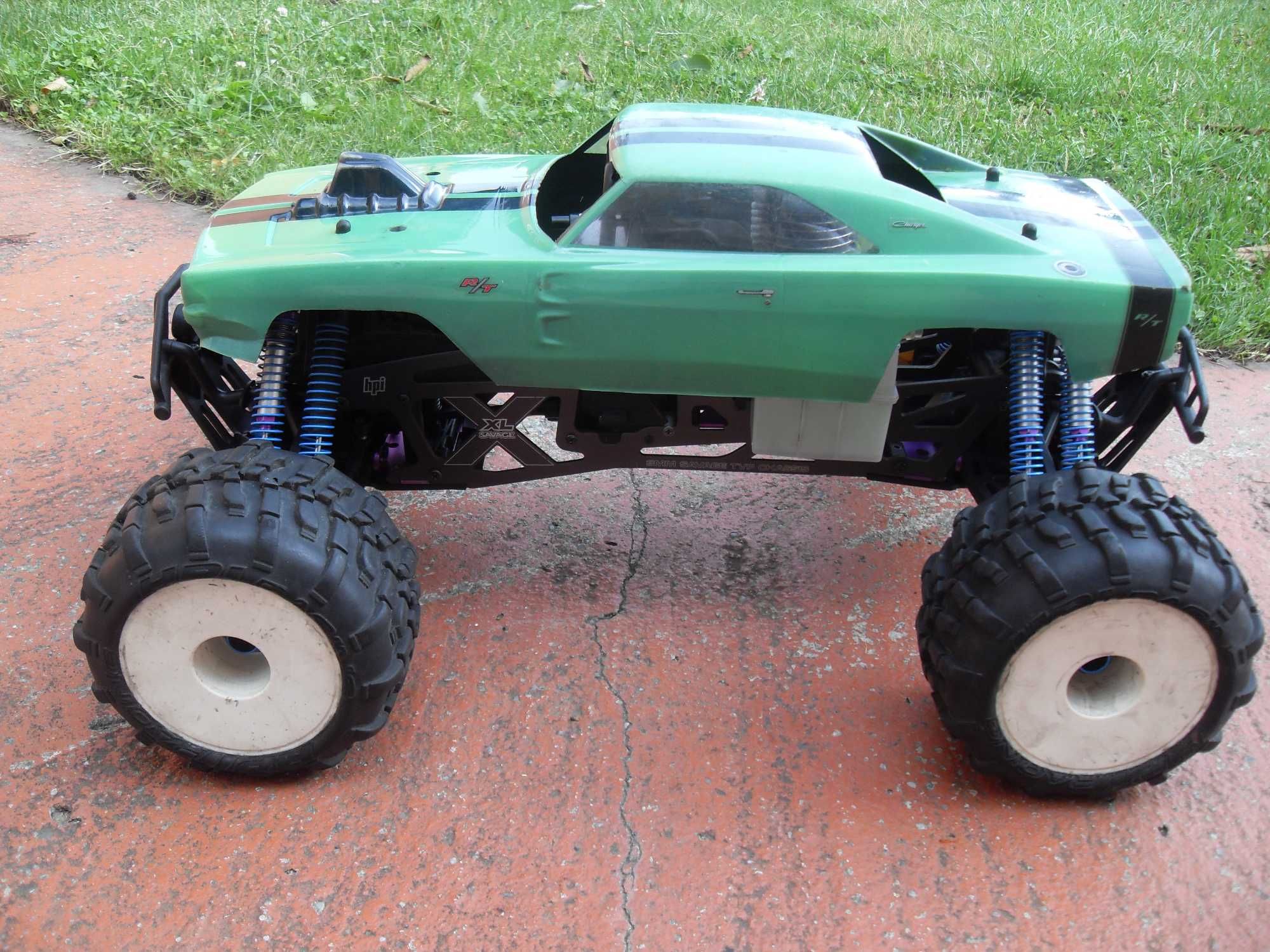 HPI SAVAGE XL 5.9 1:8 Nitro Model RC Spalinowy Monster Truck