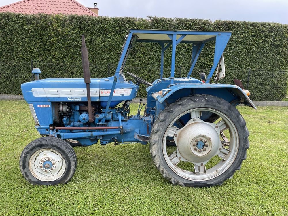 Traktor Ford 3000