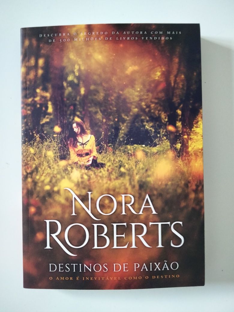 Destinos de Paixão, de Nora Roberts