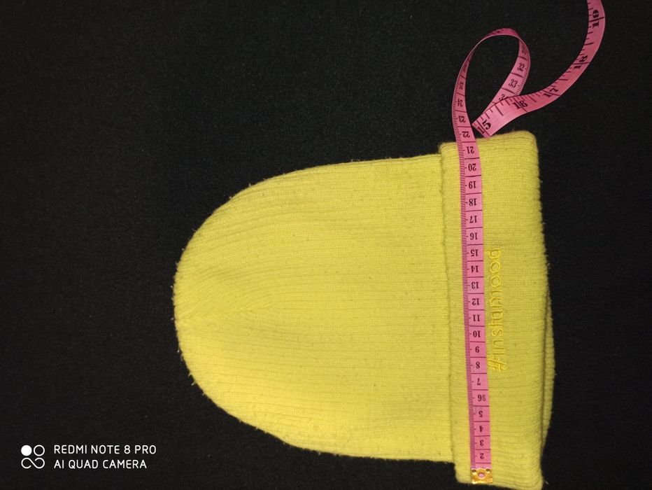 Шапки женские, молодёжные Zara, Sinsay.