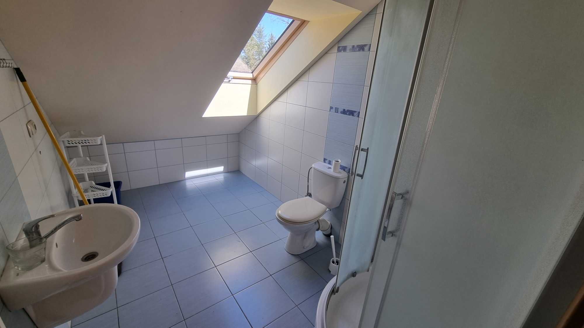 Hostel z ogrodem i grillem