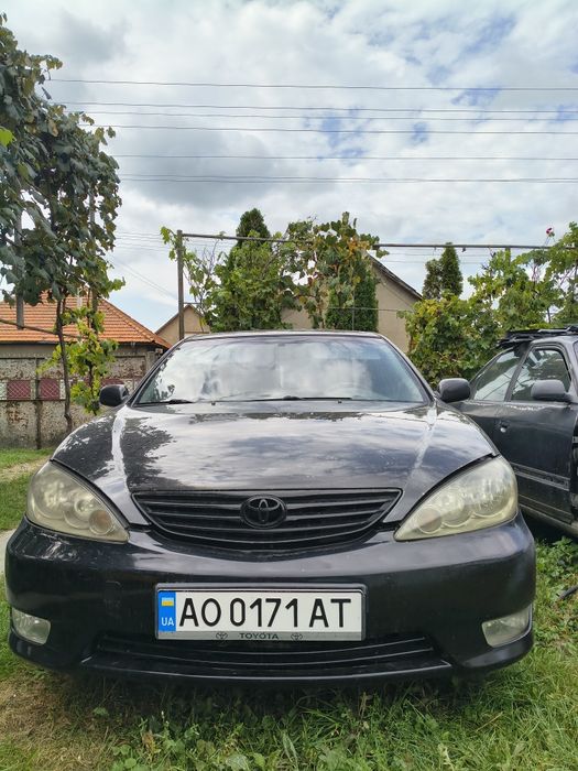 Toyota      camry