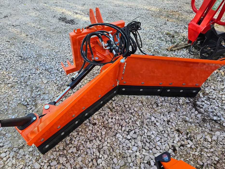 Pług śnieżny do śniegu hydraulicznie składany lekki spych strzałkowy