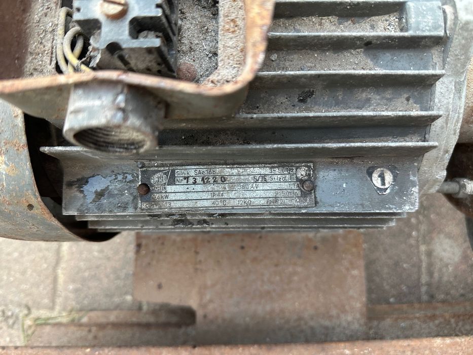 Wyciągarka przekładnia ślimakowa 360 v