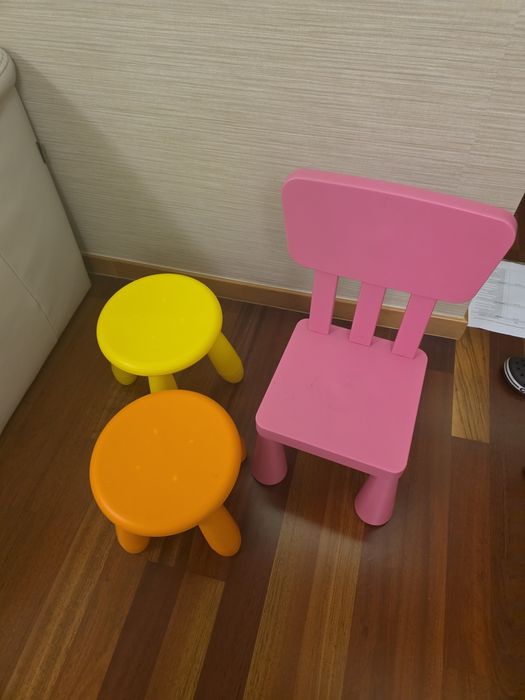 Conjunto de banco e cadeira criança