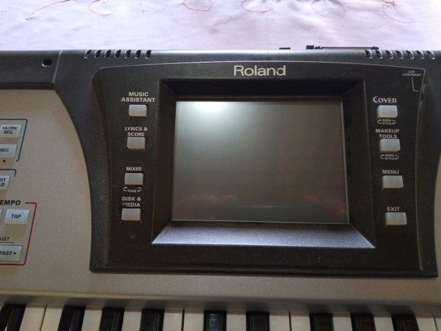 Синтезатор Roland E-60. Made in Italy.