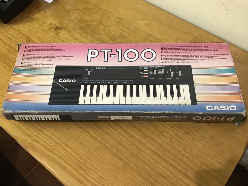 Piano Casio PT-100