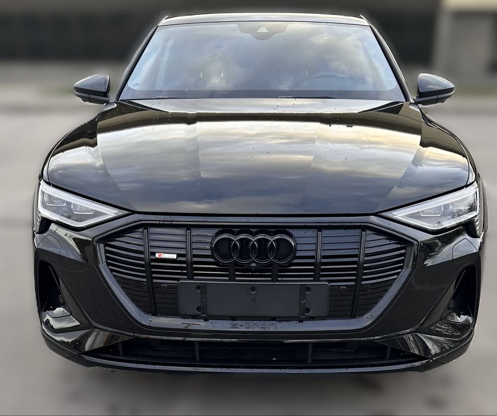 AUDI Etron SPORTBACK 2021 S Line 55 в ідеальному стані