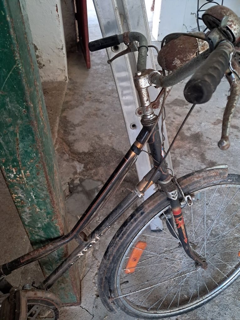 Vende-se bicicleta pasteleira