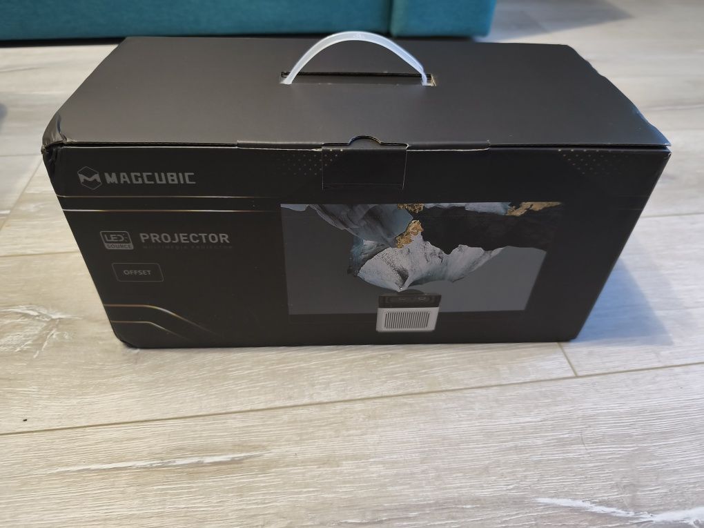 Проектор Magcubik HY450 новый