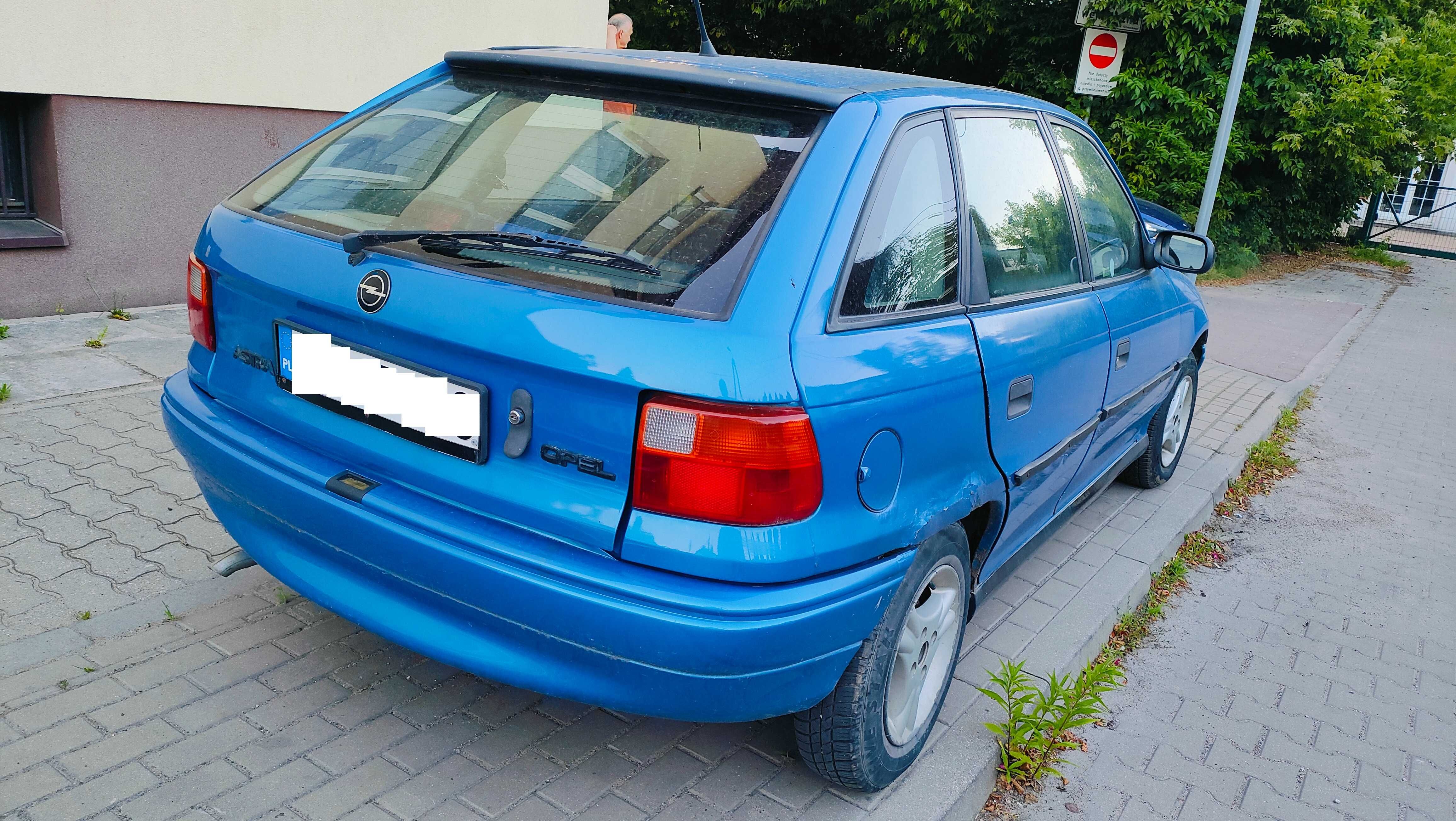 Opel Astra F 1.4 | Benzyna| 1993 rok | Do naprawy progi