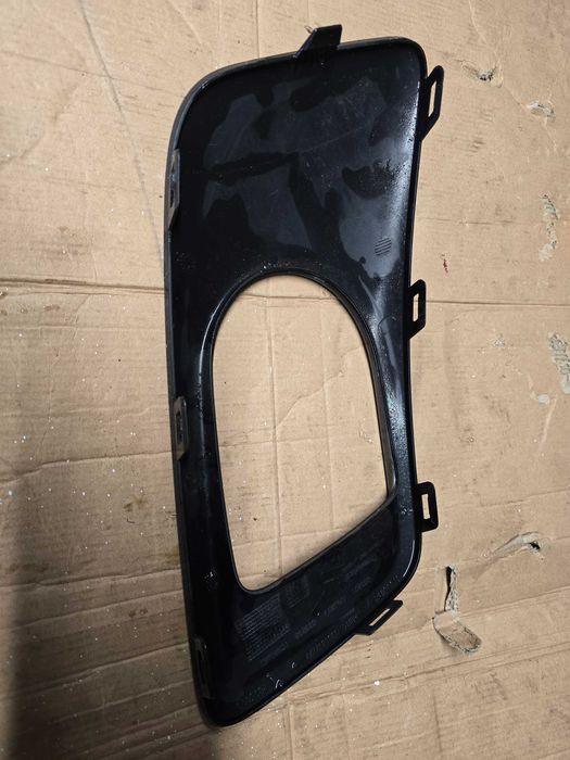 ramka halogenu Citroen C3 Picasso lift