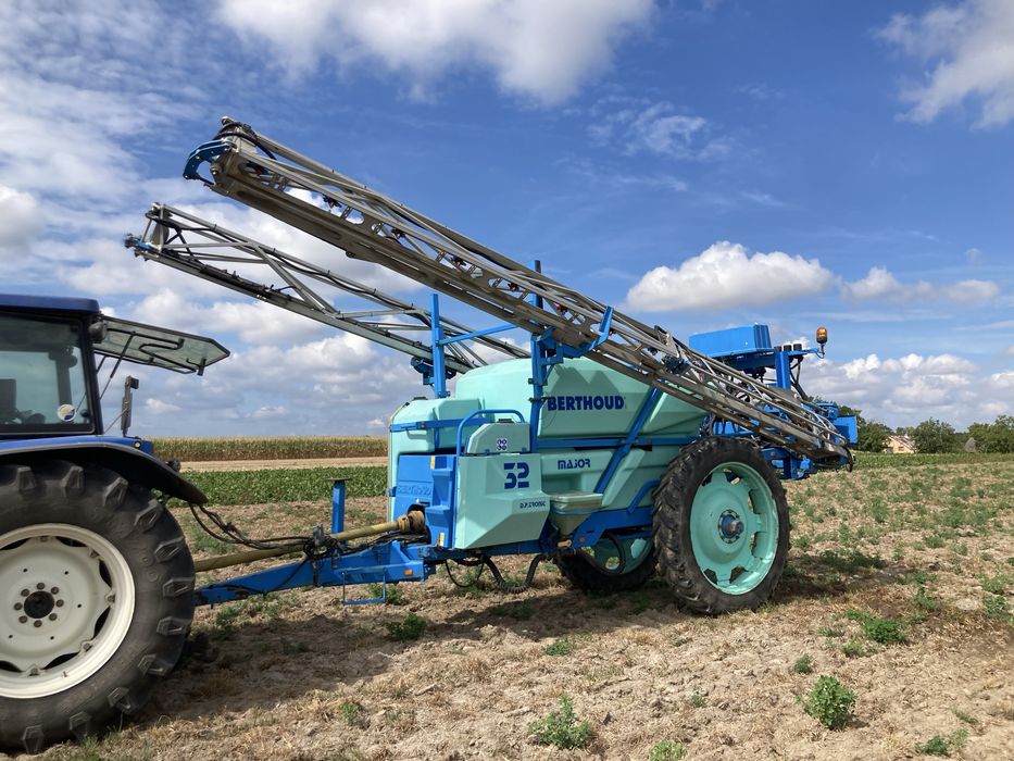 Opryskiwacz Betrhoud major 3200 (nie hardi amazone pilmet)