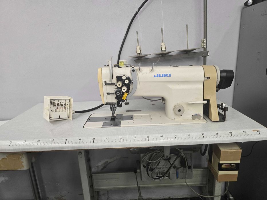 Maquina Juki Ponto corrido duas agulhas