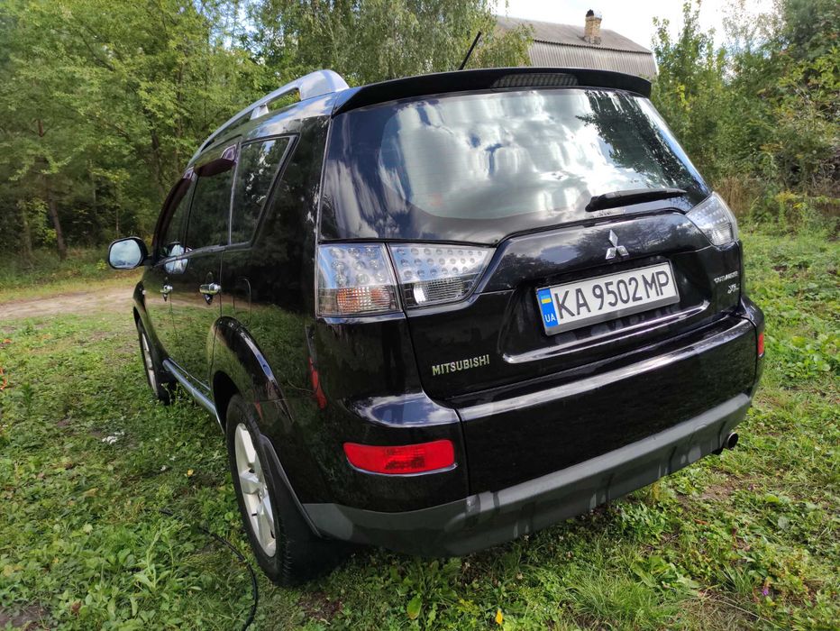 Продам Mitsubishi Outlander II 3.0 i V6 24V XL (220 лс)