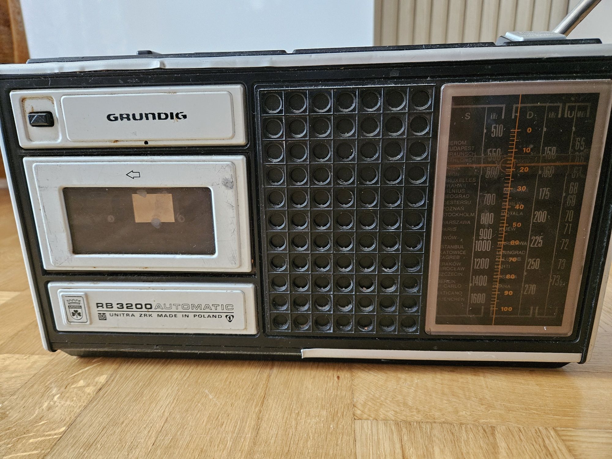 Radio Grundig stare PRL czarne