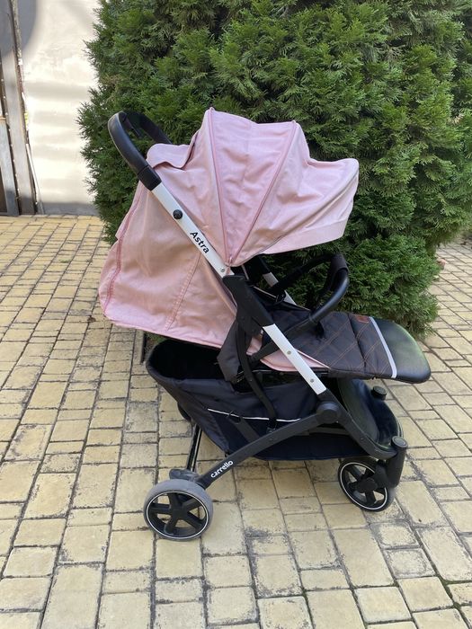 Прогулянкова коляска carello Astra
