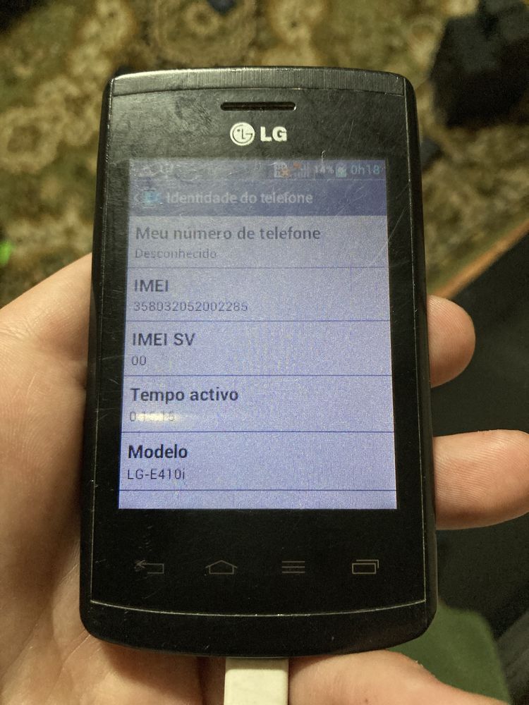 Smartphone LG e410i