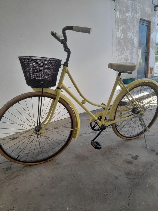 Bicicleta pasteleira yeye