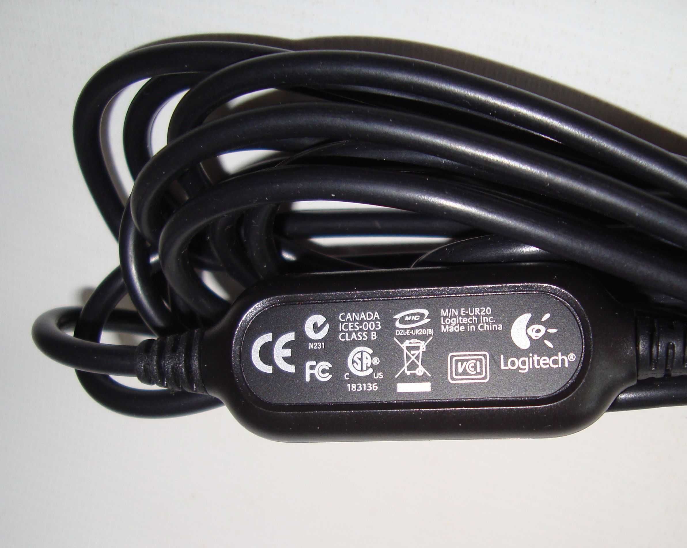 Микрофон для  Guitar Hero и Rock Band караоке Logitech USB  E-UR20