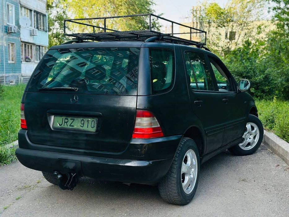 Продам Mercedes Benz ML 2.7 TDI сел поехал