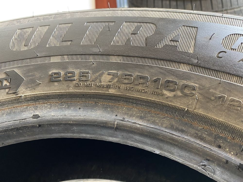 Opona pojedyncza 225/75/16c GoodYear Ultra Grip cargo