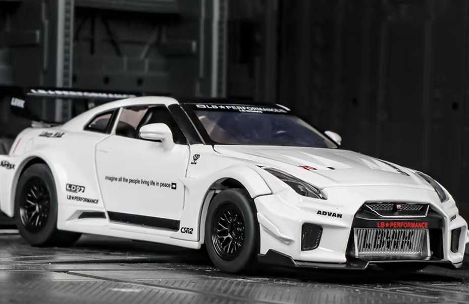 Carro Coleção GTR CSR2 escala 1:32 (Novo)