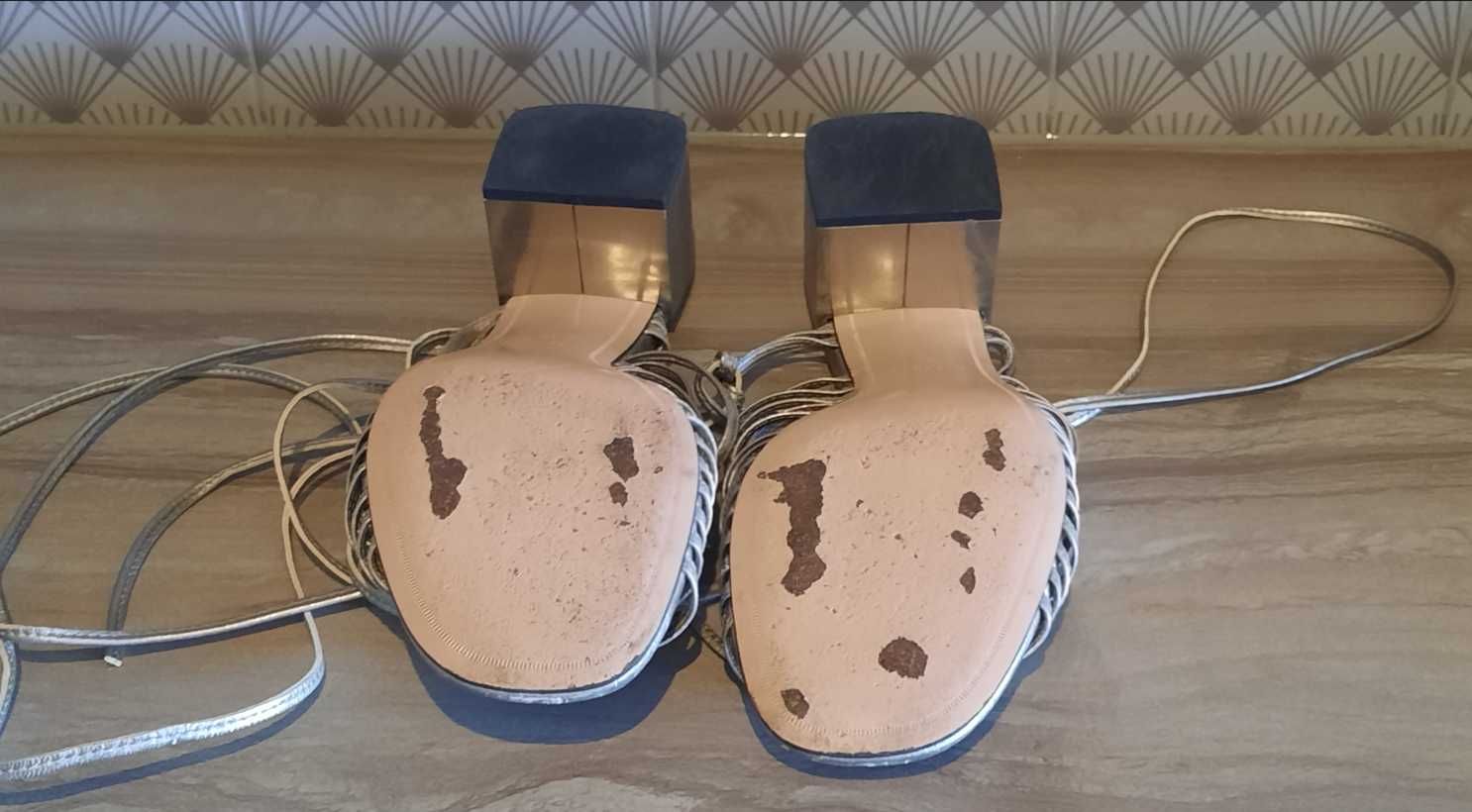 Uterque/Massimo Dutti srebrne sandały wiązane skóra r. 39