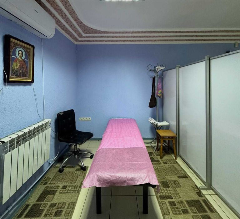 Продається комерційне приміщення