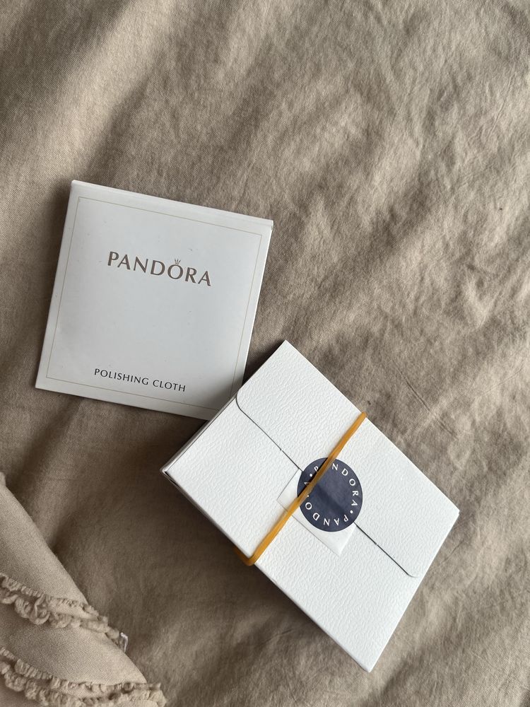 Pandora шарм для дружки