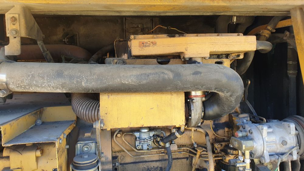 koparka cat m 315 m 318 części pług lemiesz siłownik silnik ramie wał