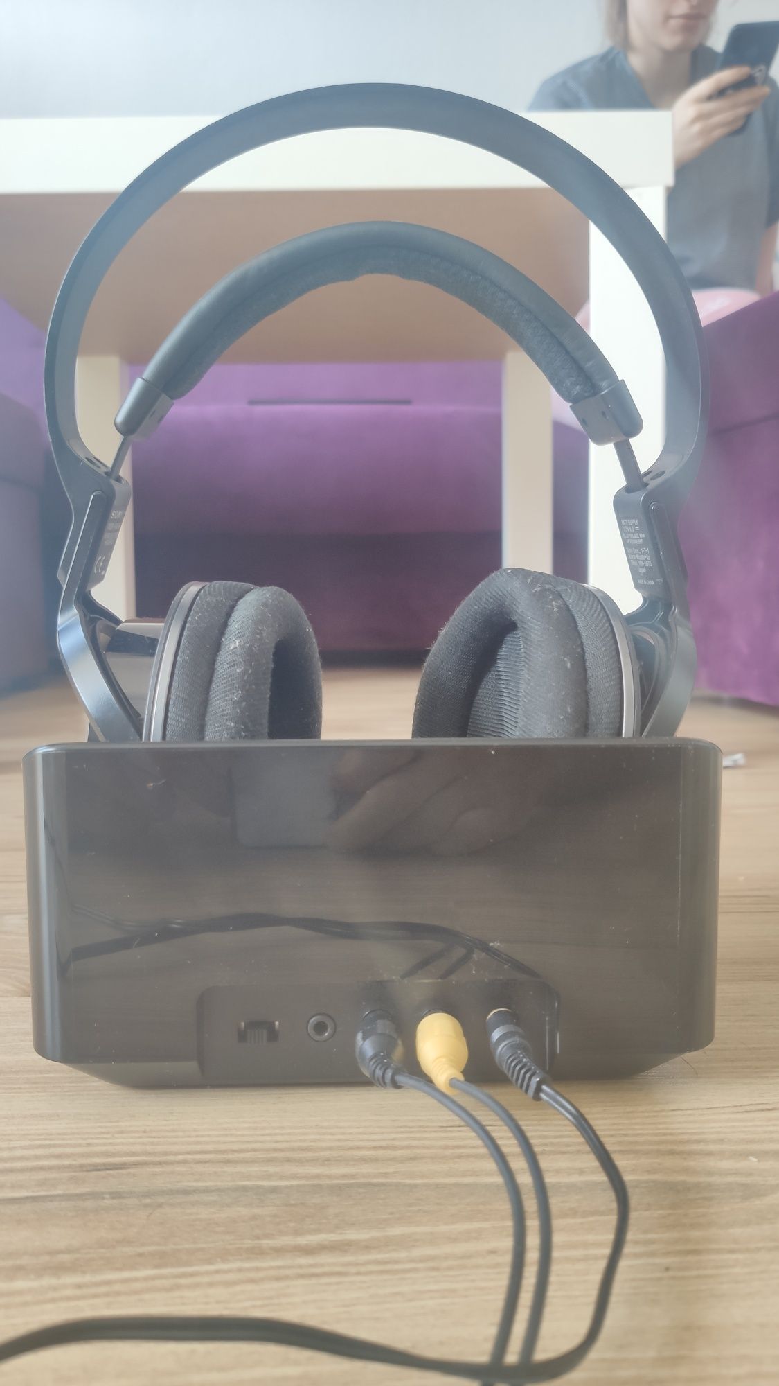 Bezprzewodowe radiowe słuchawki Sony MDR-RF855R