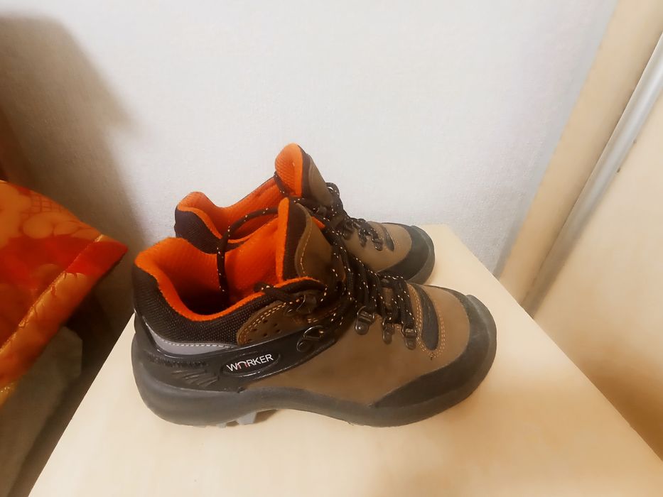 Спецвзуття робочі ботинки з захистом S3 WORKER 38 р 25 см в ідеалі