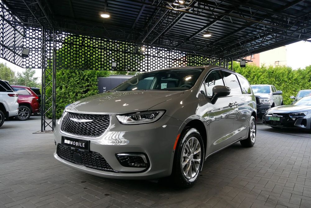 Chrysler Pacifica TouringL Polift Pentastar 3.6L V6 7os. 291KM Radar Cam360 KonwersjaPL