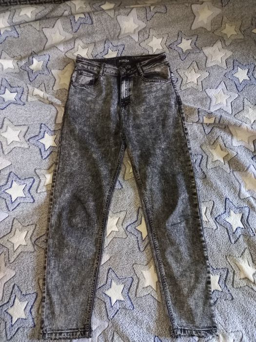 Продам Женские джинсы Мом