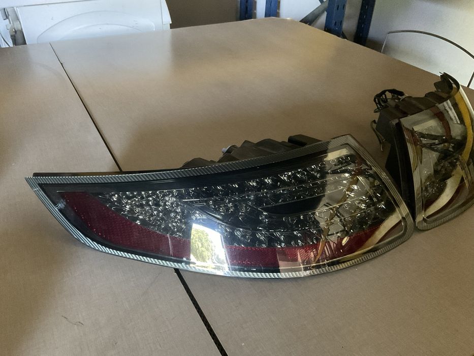 Farolin porsche 911 traz