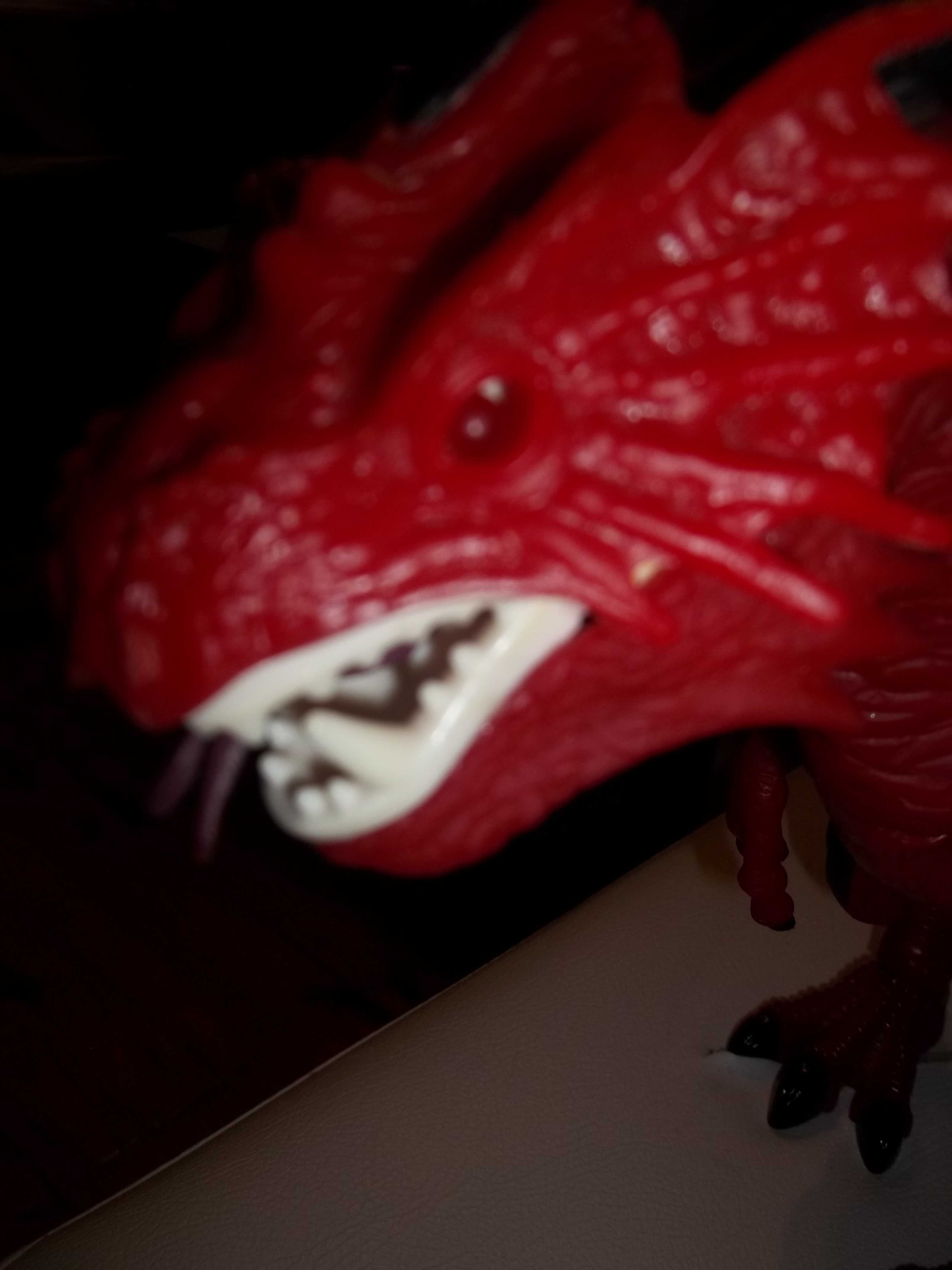 Elektryczny interaktywny dinozaur-czerwony