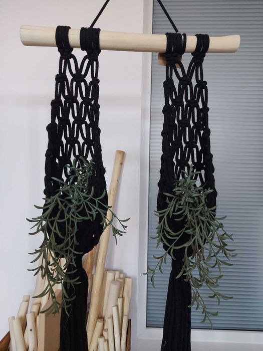 Makrama podwójny kwietnik pleciony rękodzieło