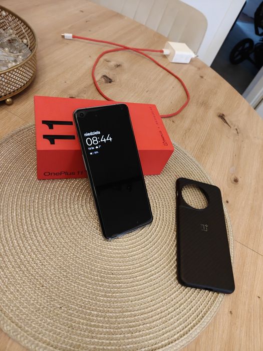 One Plus 11 5G 16/256