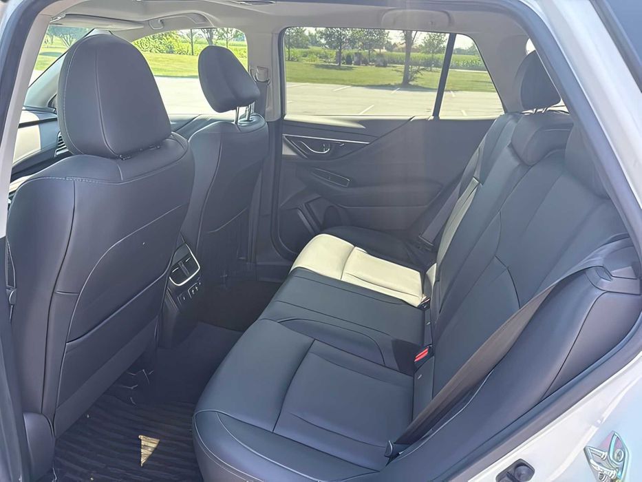 Subaru Outback      2020