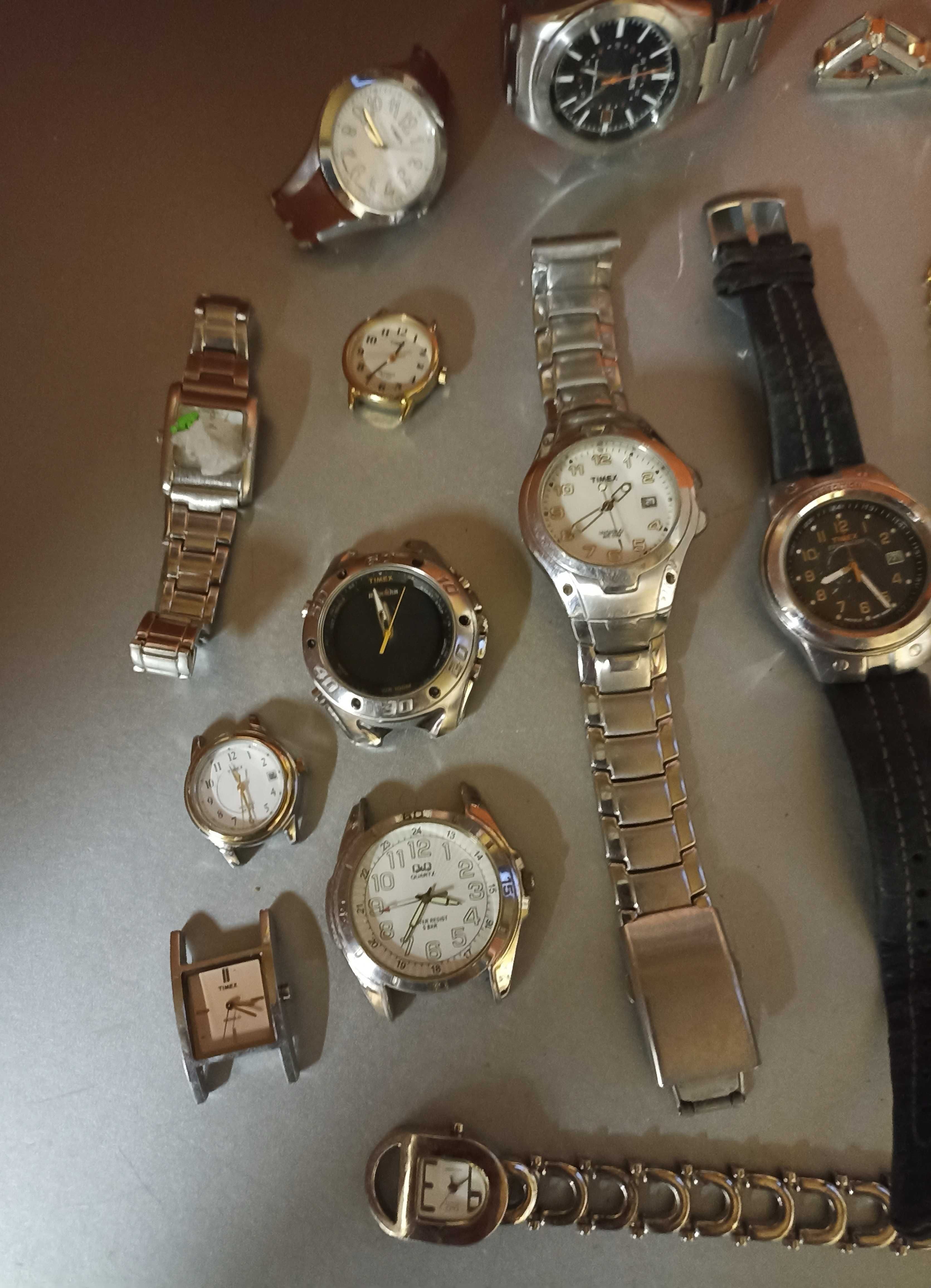 Zestaw zegarków analogowych 21 sztuki