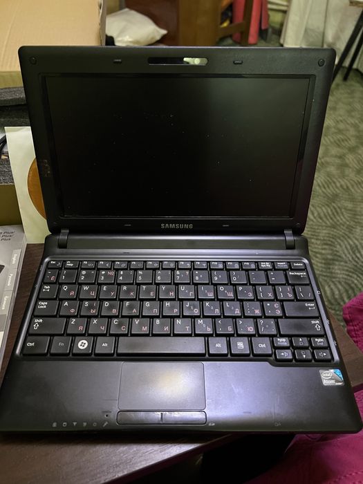 Продам netbook samsung n143