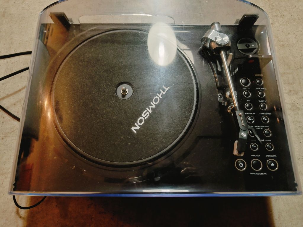 Thompson Vinyl, CD e USB como novo