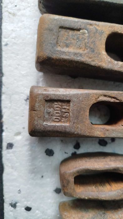 Młotki i siekiery (dwa dołożone)