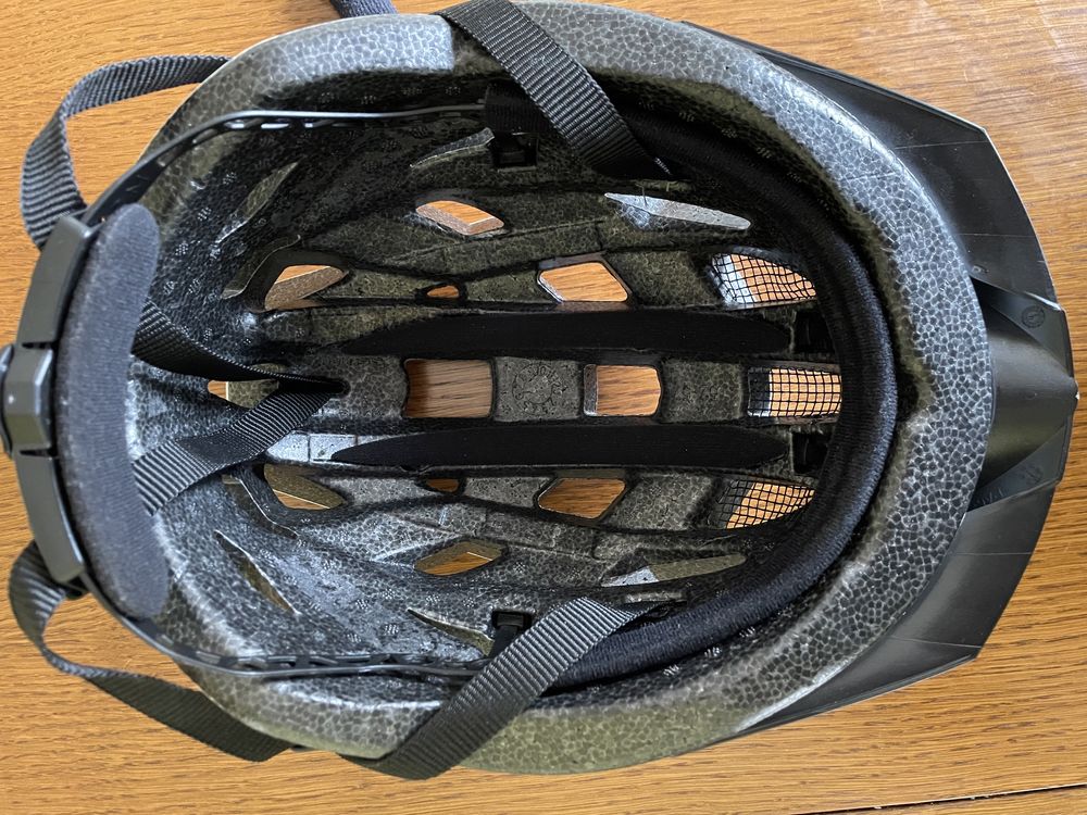 Kask Uvex I-vo 52-57