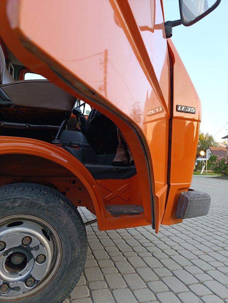 Kultowy Volswagen LT 83 rok produkcji od roku w kraju  orginalny  stan