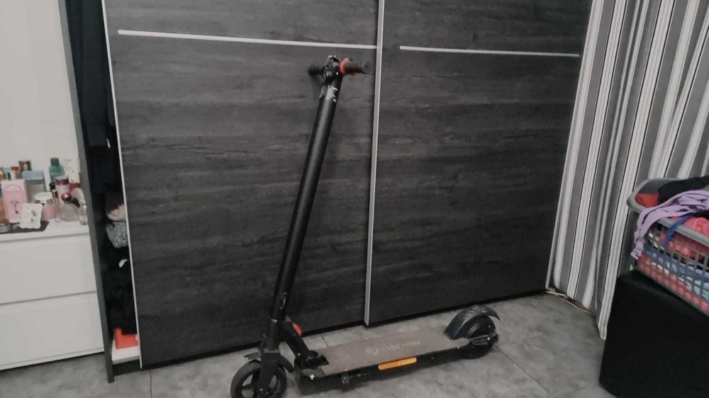 Trotinete em bom estado